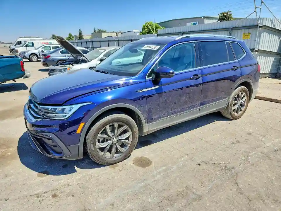 3VV3B7AXXPM053017 2023 VOLKSWAGEN TIGUAN-0