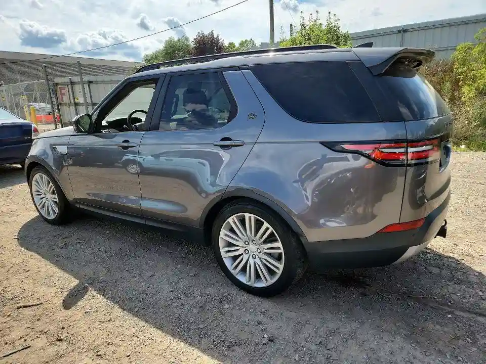 SALRR2RVXJA077325 2018 LAND ROVER DISCOVERY-1