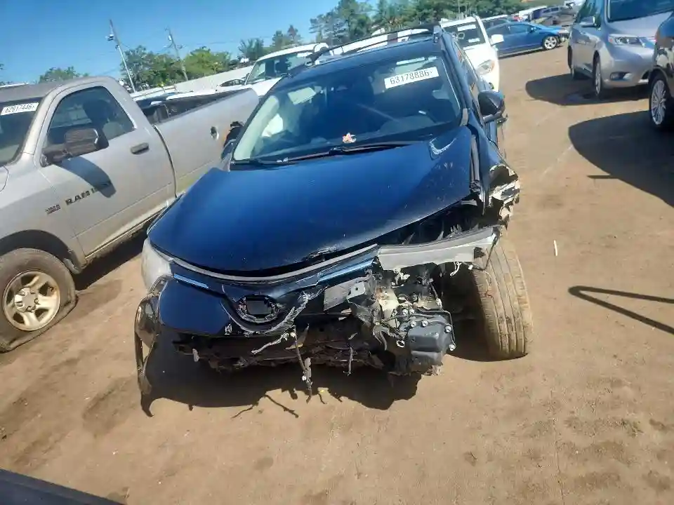 JTMRJREV5JD182558 2018 TOYOTA RAV4-4