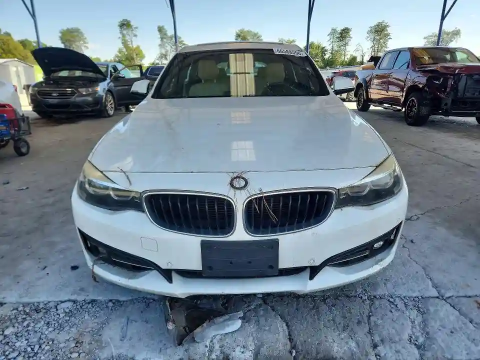 WBA8Z9C52HG453217 2017 BMW 3 SERIES-4
