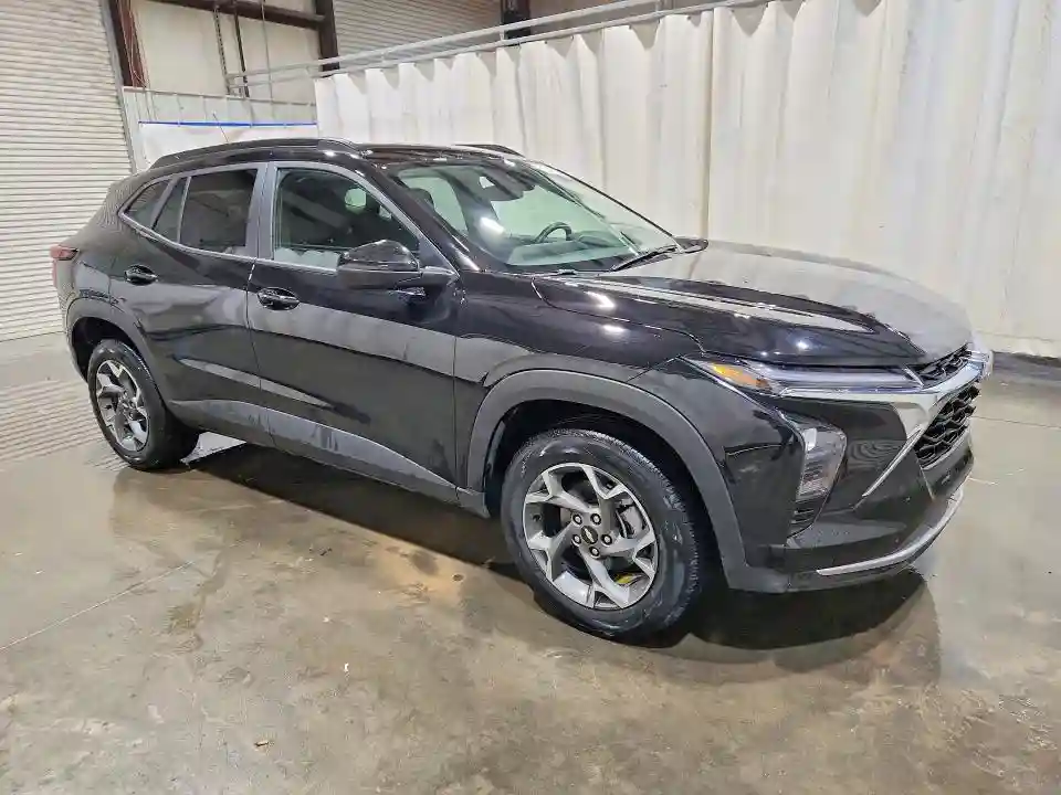 KL77LHEP2SC271795 2025 CHEVROLET TRAX-3