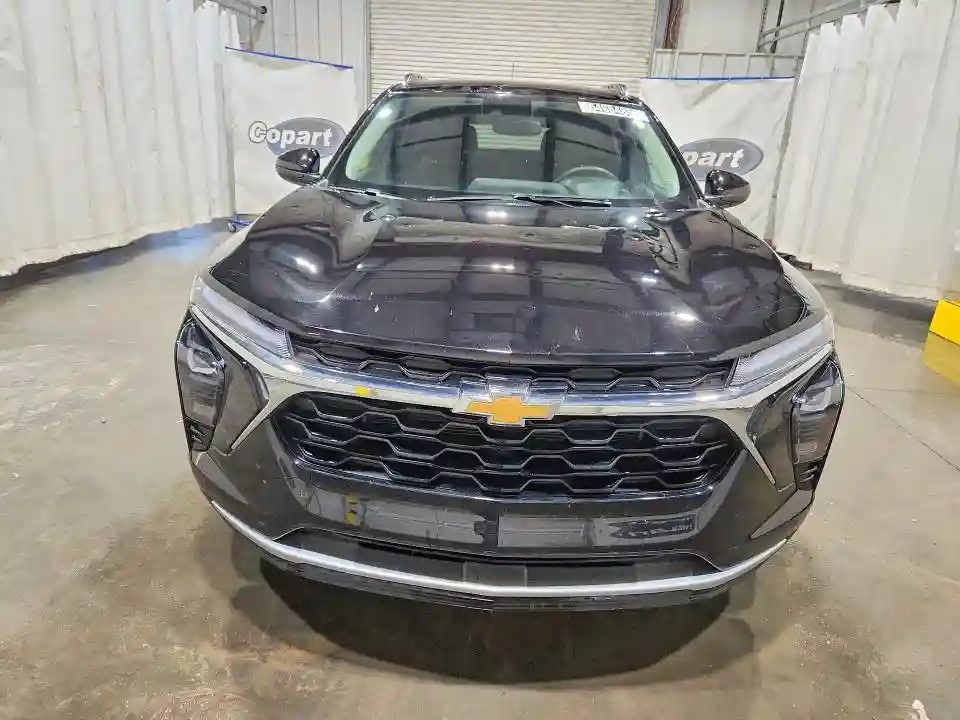 KL77LHEP2SC271795 2025 CHEVROLET TRAX-4