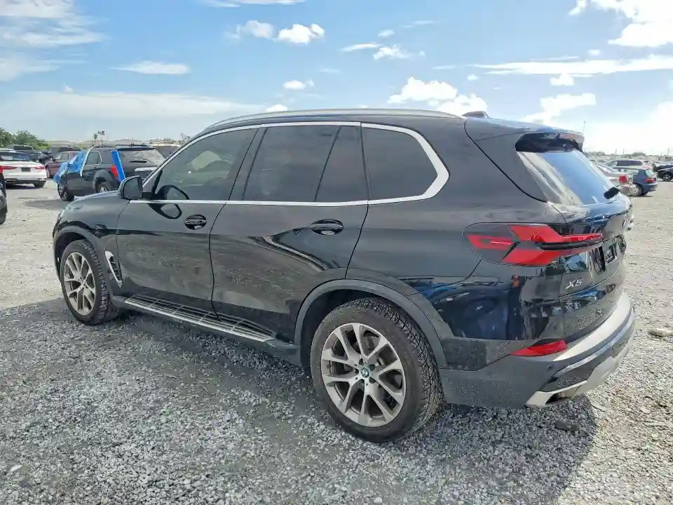 5UX13EU04R9S58824 2024 BMW X5-1