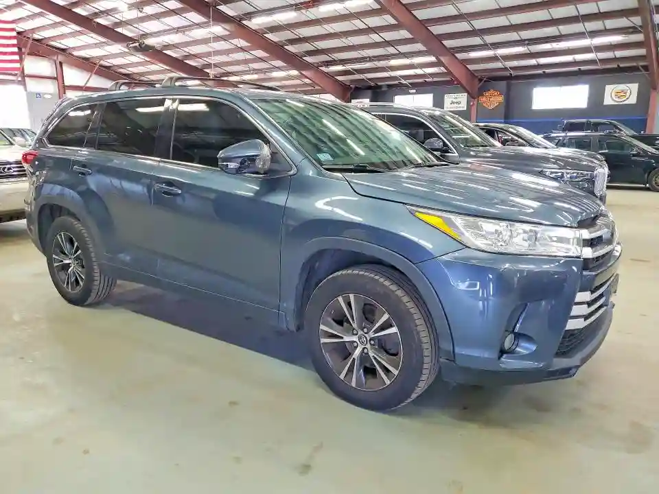 5TDZZRFH9JS241083 2018 TOYOTA HIGHLANDER-3