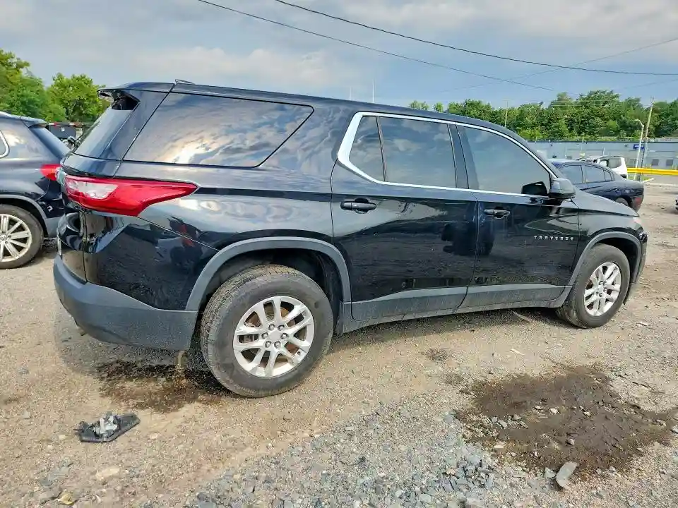 1GNEVFKW8JJ267756 2018 CHEVROLET TRAVERSE-2