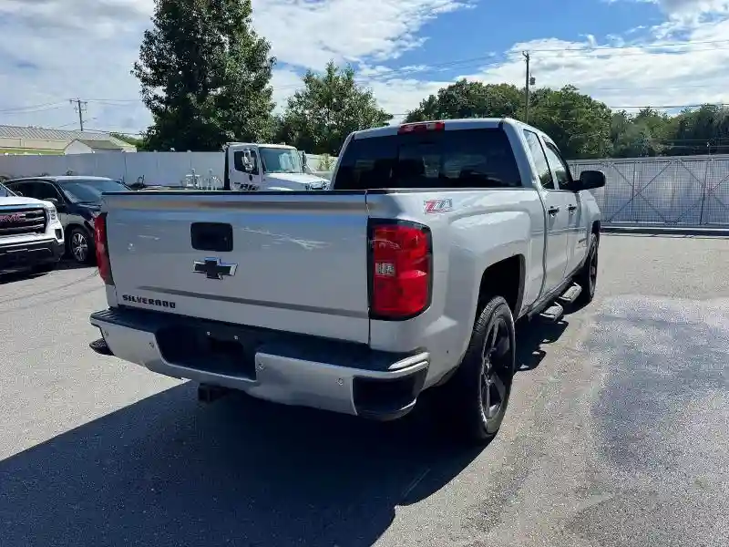 1GCVKREC2HZ299375 2017 CHEVROLET ALL MODELS-2