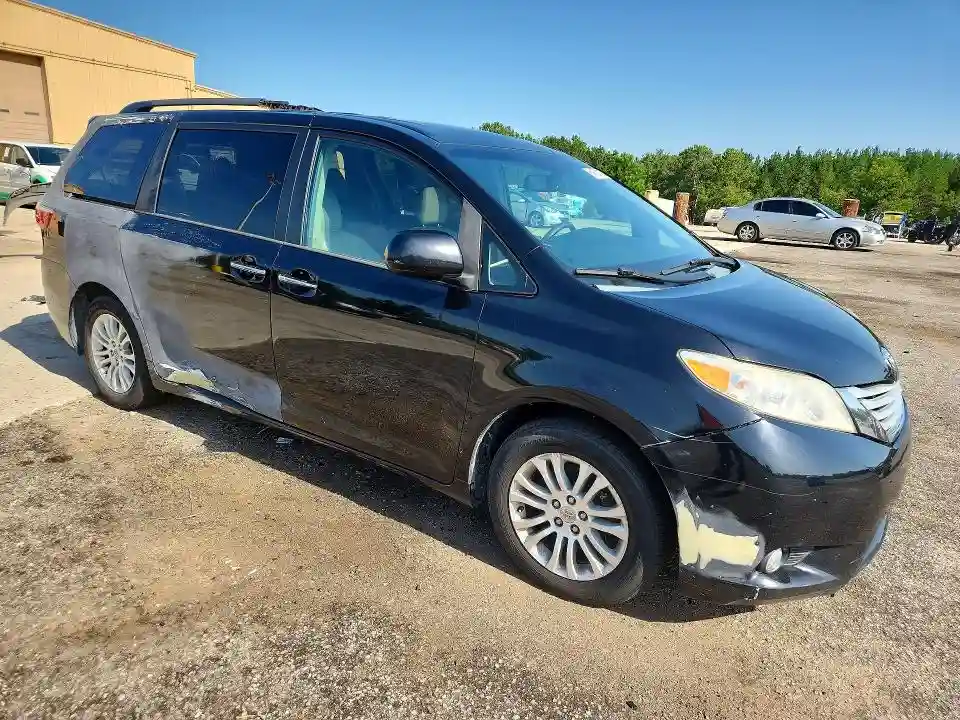 5TDYK3DC8FS582650 2015 TOYOTA SIENNA-3