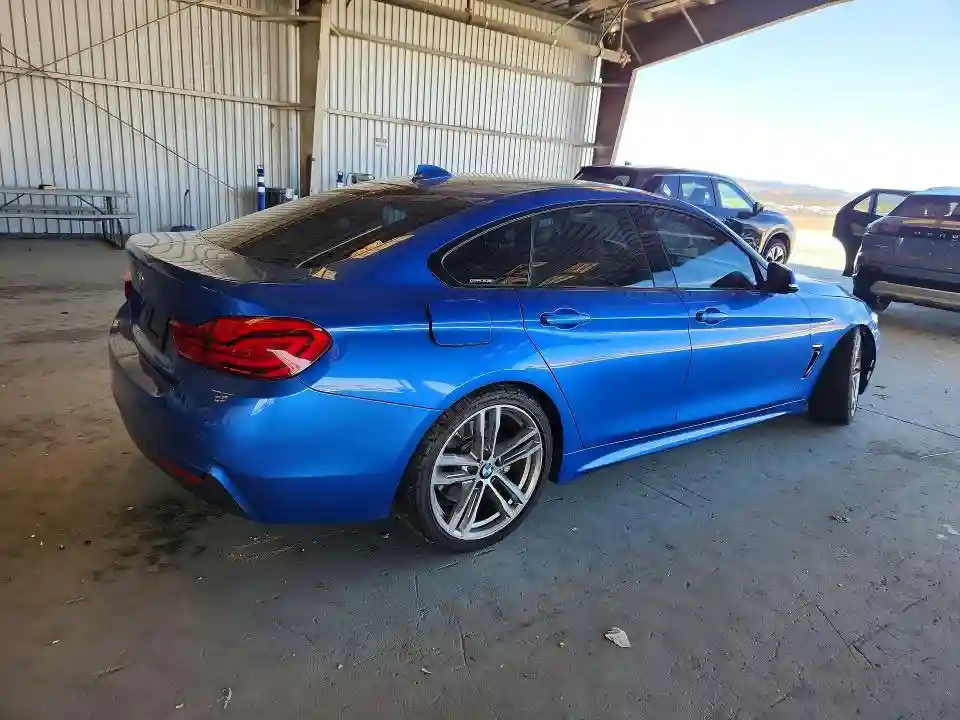 WBA4J1C59JBM10441 2018 BMW 4 SERIES-2