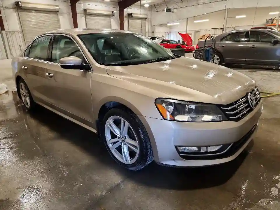 1VWCS7A32FC075229 2015 VOLKSWAGEN PASSAT-3