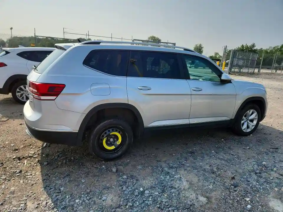 1V2MR2CAXJC533138 2018 VOLKSWAGEN ATLAS-2