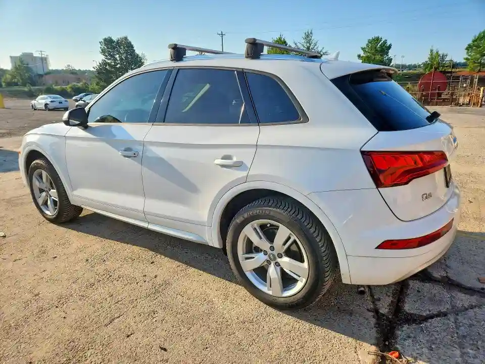 WA1ANAFY9J2010115 2018 AUDI Q5-1