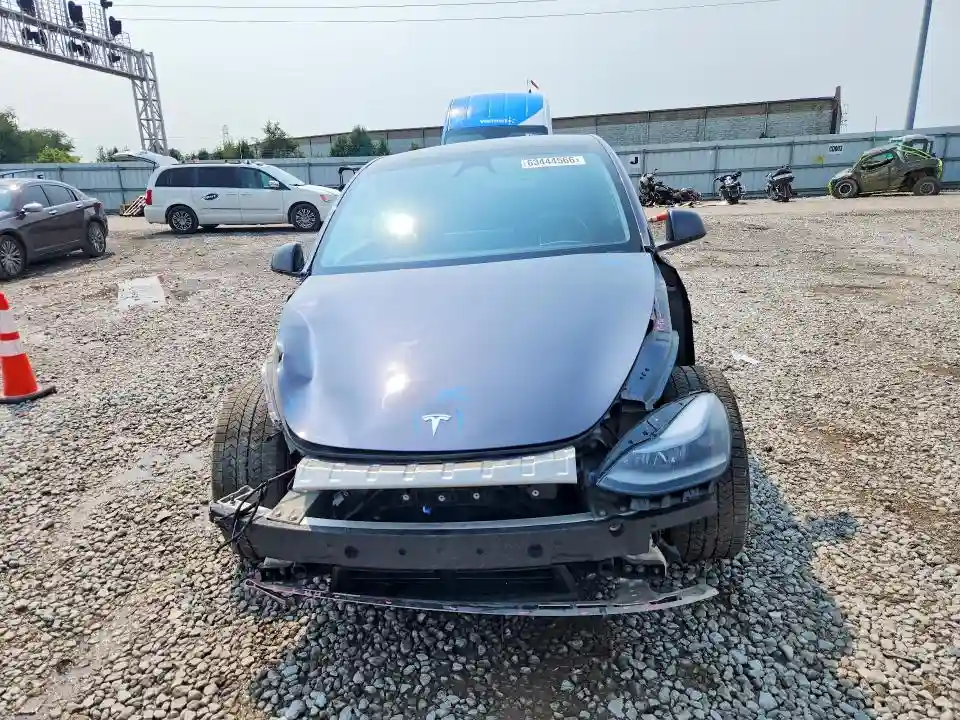 7SAYGAEE6PF942254 2023 TESLA MODEL Y-4