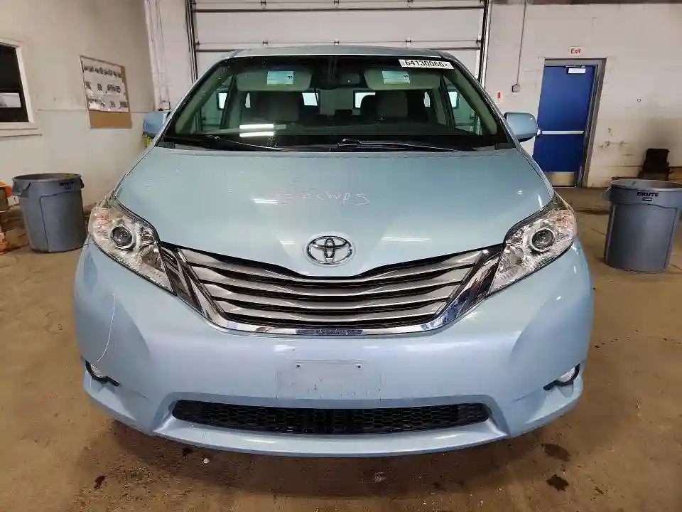 5TDDK3DC2FS118882 2015 TOYOTA SIENNA-4