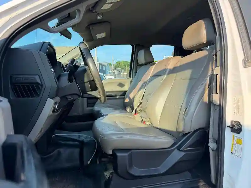 1FTFX1E55KKC16305 2019 FORD F150-4
