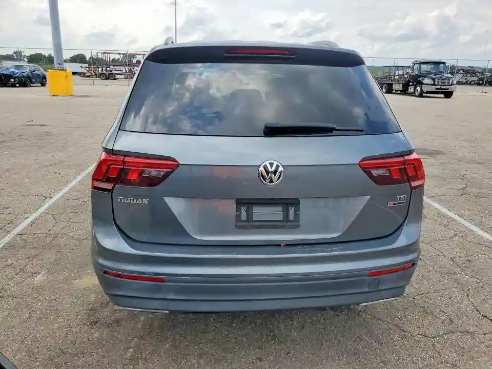 3VV0B7AX6JM055020 2018 VOLKSWAGEN TIGUAN-5