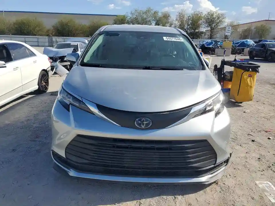5TDKRKECXMS046323 2021 TOYOTA SIENNA-4
