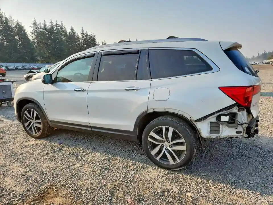 5FNYF6H07HB096117 2017 HONDA PILOT-1