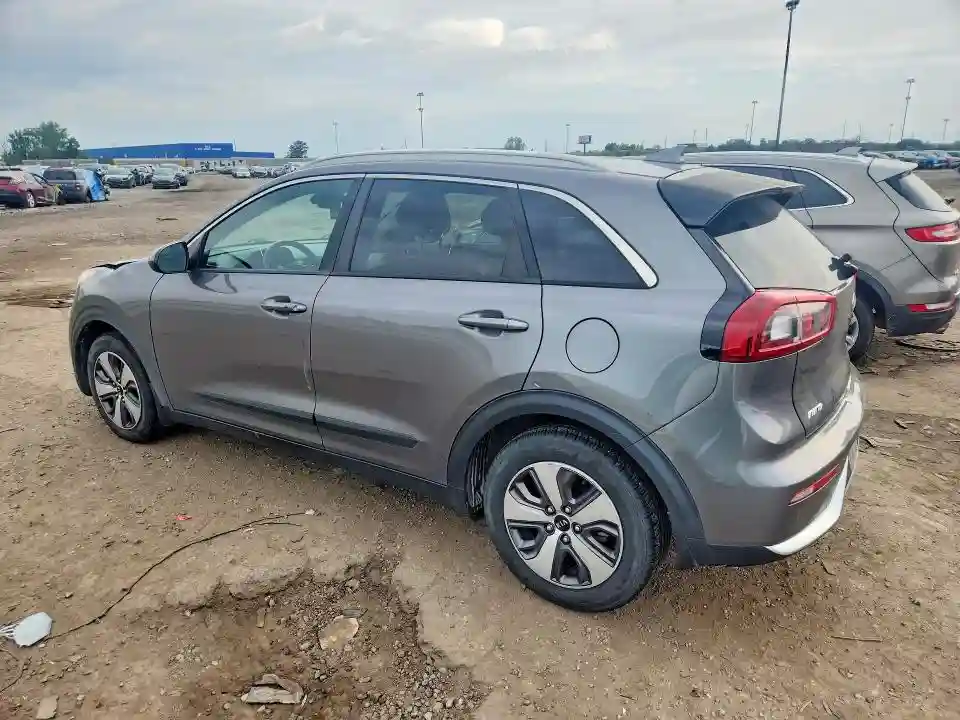 KNDCB3LC8J5142860 2018 KIA NIRO-1