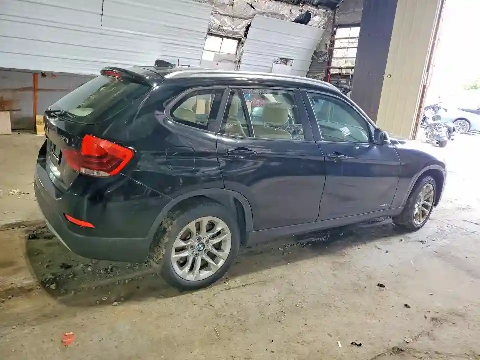 WBAVL1C54FVY25056 2015 BMW X1-2