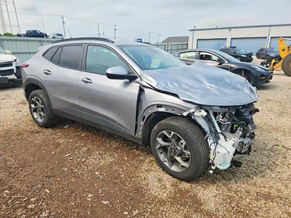 KL77LHEP7TC080536 2026 CHEVROLET TRAX-3