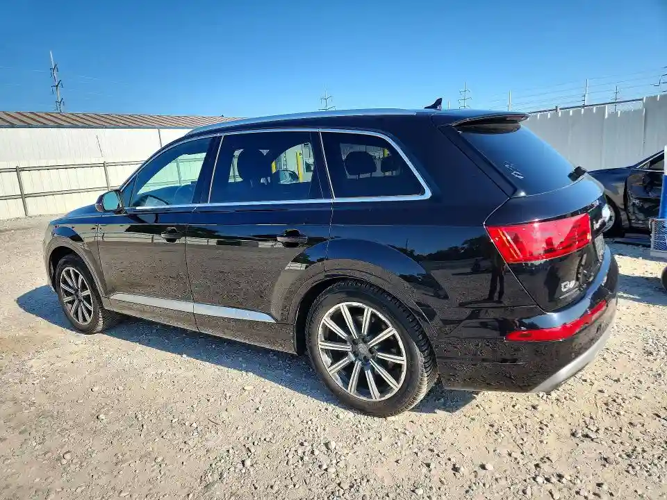 WA1LAAF72HD018230 2017 AUDI Q7-1