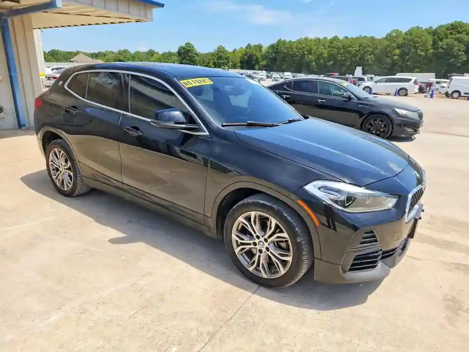 WBXYJ1C06N5U39007 2022 BMW X2-3
