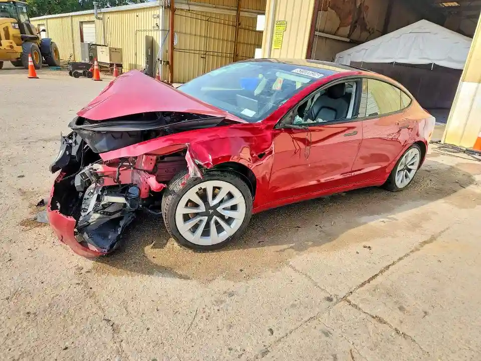 5YJ3E1EA2PF435295 2023 TESLA MODEL 3-0