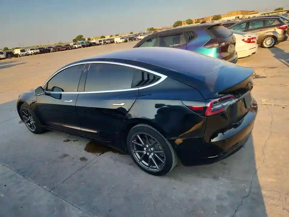 5YJ3E1EA2JF172376 2018 TESLA MODEL 3-1