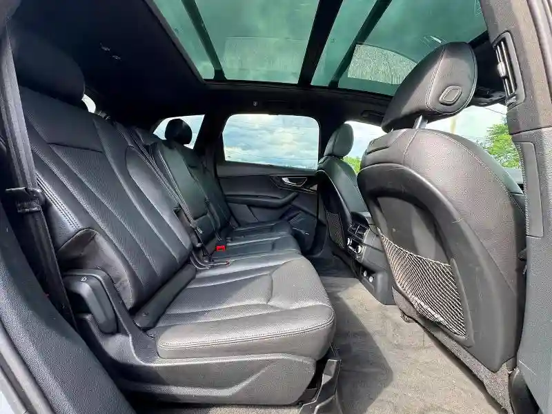 WA1VAAF71JD019111 2018 AUDI Q7-5