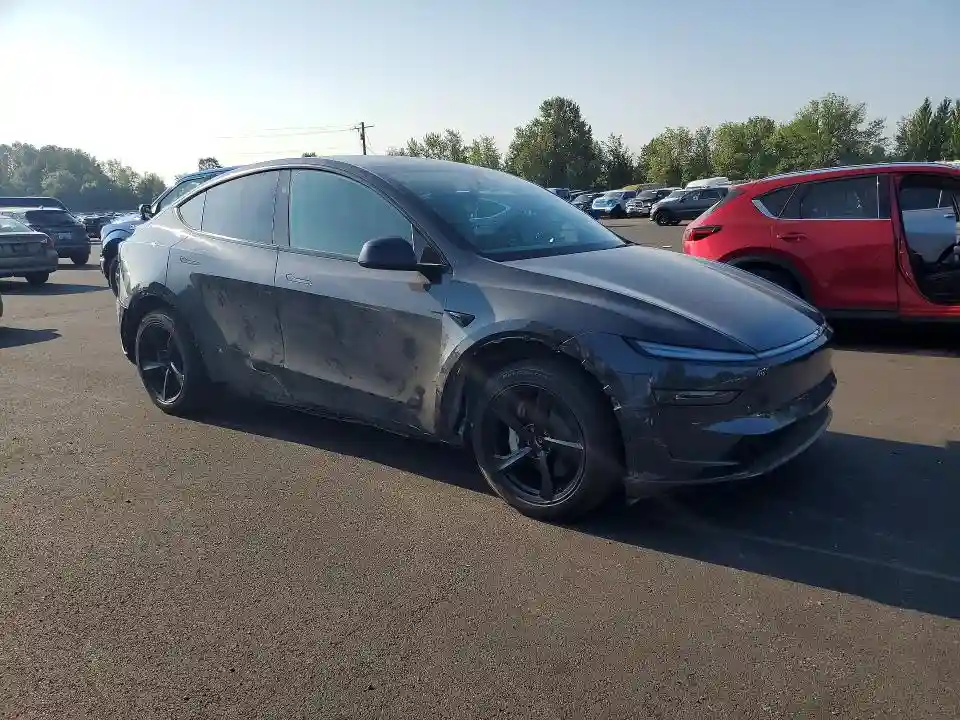 7SAYGDEE2TF408163 2026 TESLA MODEL Y-3
