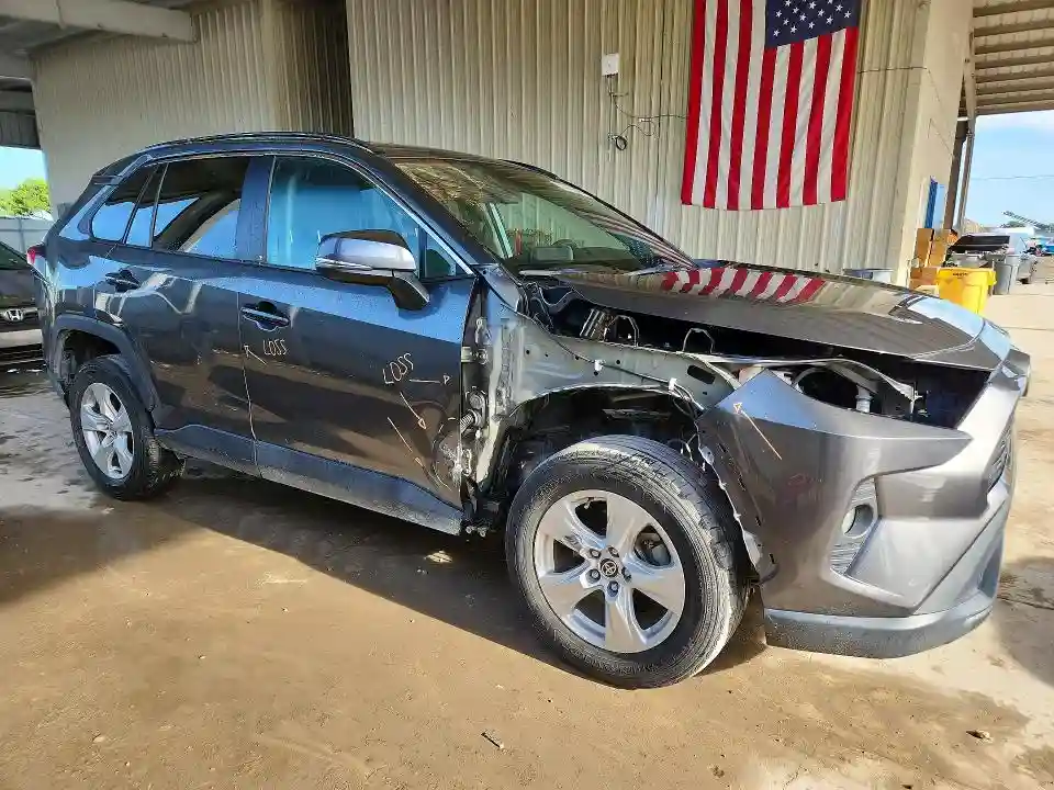 2T3W1RFV0MC134511 2021 TOYOTA RAV4-3