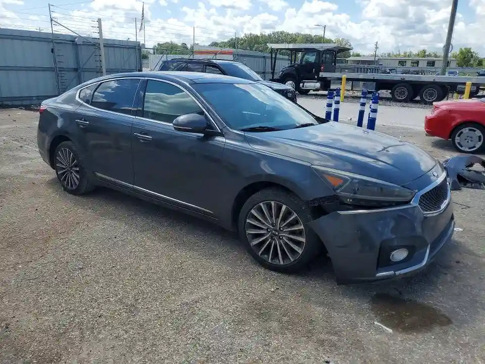 KNALC4J1XH5042299 2017 KIA CADENZA-3
