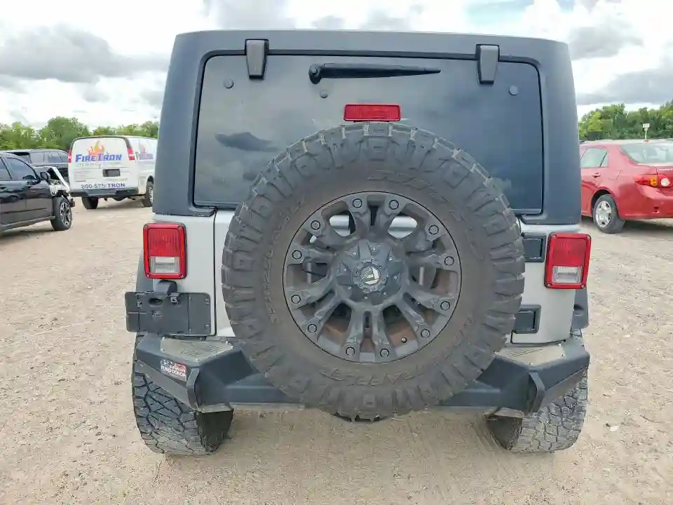 1C4BJWEG7JL845605 2018 JEEP WRANGLER-5