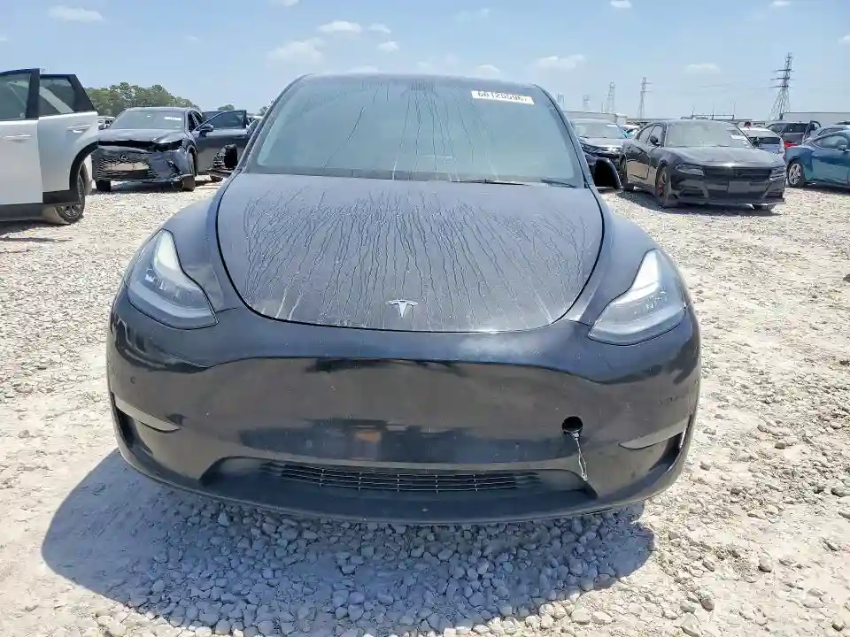 5YJYGDEE3MF143610 2021 TESLA MODEL Y-4