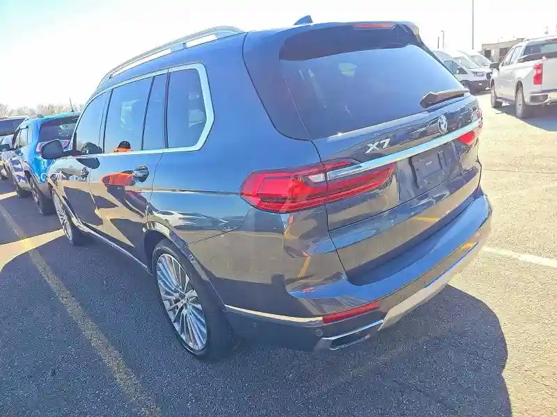 5UXCW2C52KLB43713 2019 BMW X7-2