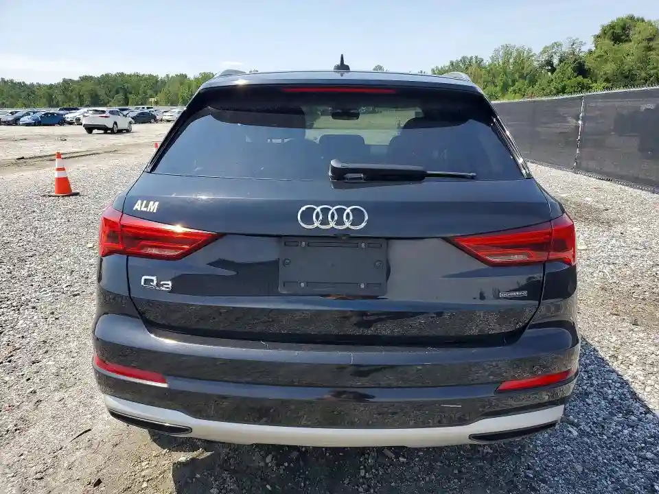 WA1AUCF36M1059091 2021 AUDI Q3-5