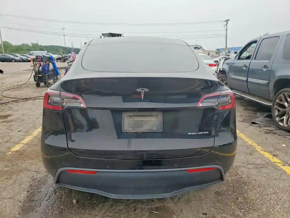 5YJYGDEE9MF183979 2021 TESLA MODEL Y-5