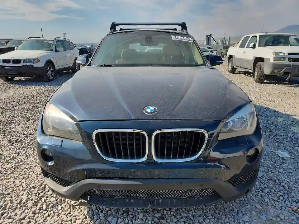 WBAVL1C57FVY37511 2015 BMW X1-4