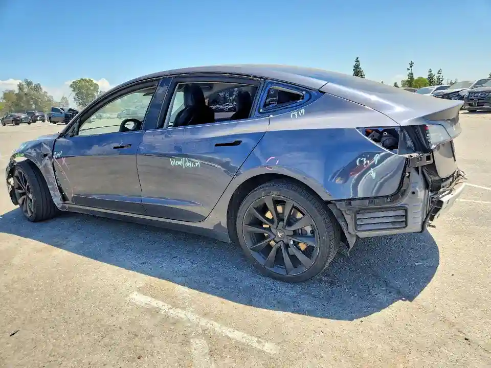 5YJ3E1EA1LF649415 2020 TESLA MODEL 3-1