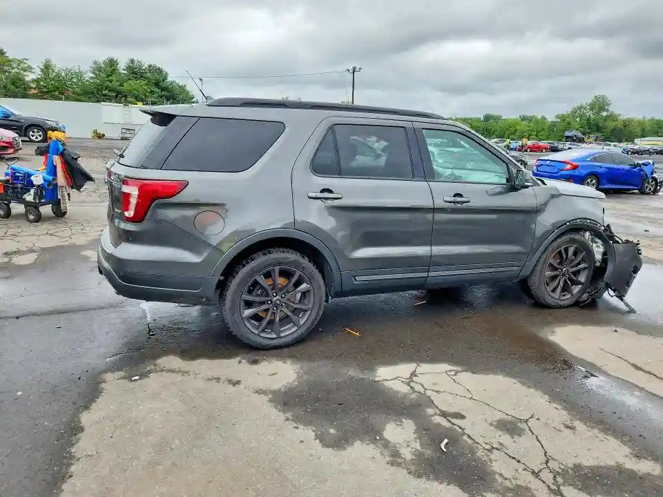 1FM5K8D8XJGC79010 2018 FORD EXPLORER-2