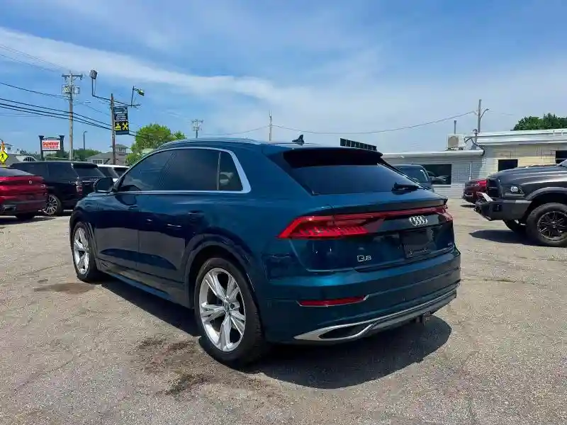 WA1CVAF19KD008785 2019 AUDI Q8-2