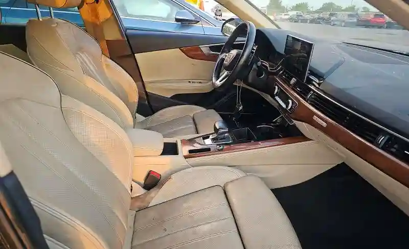 WAUCBAF44NN001215 2022 AUDI A4-4