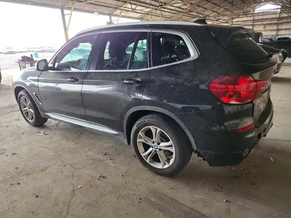 5UXTR7C52KLR53683 2019 BMW X3-1