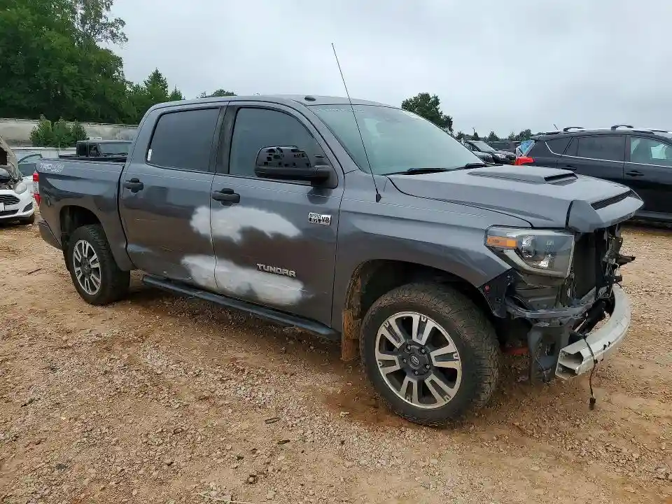 5TFDW5F10KX824877 2019 TOYOTA TUNDRA-3