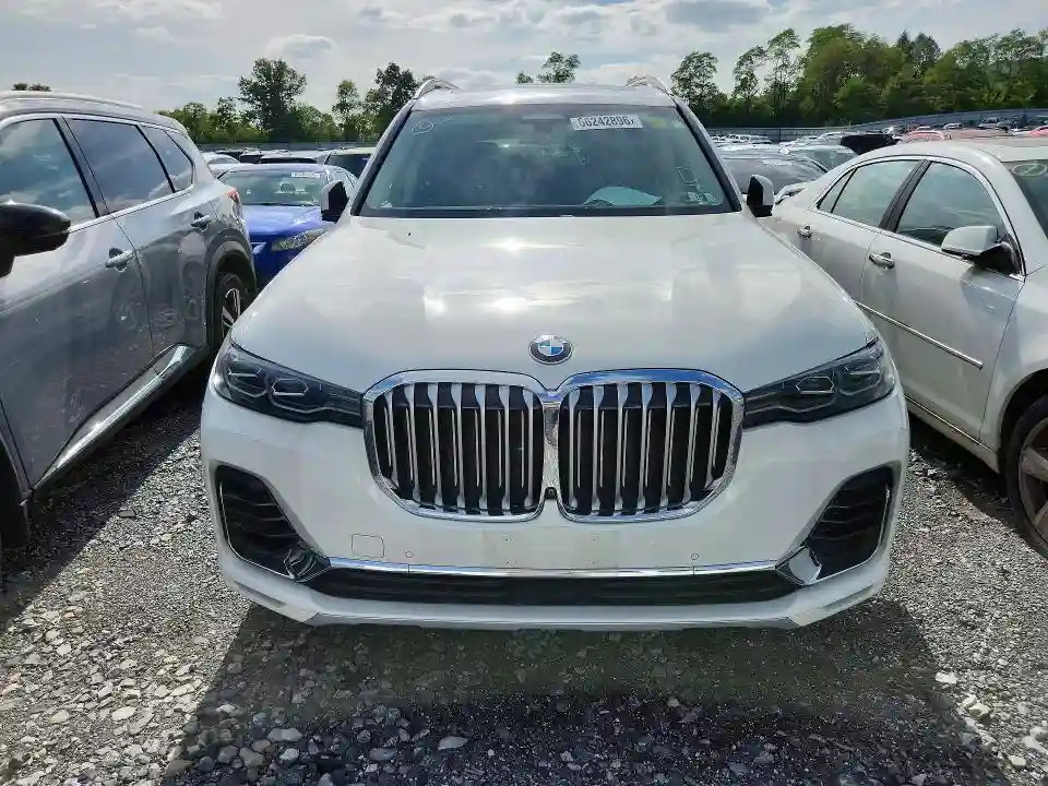 5UXCX4C53KLS36228 2019 BMW X7-4