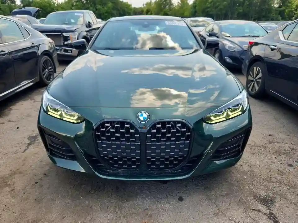 WBA13AR09MCH19725 2021 BMW M4-4