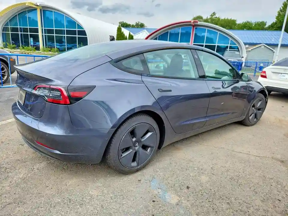 5YJ3E1EA4MF961374 2021 TESLA MODEL 3-2