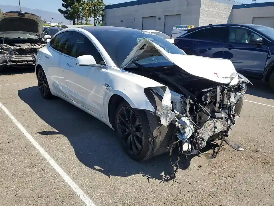 5YJ3E1EA2JF038726 2018 TESLA MODEL 3-3