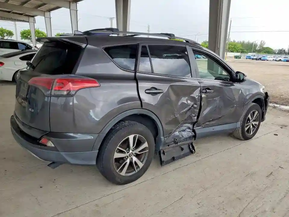 JTMWFREV6JJ162681 2018 TOYOTA RAV4-2