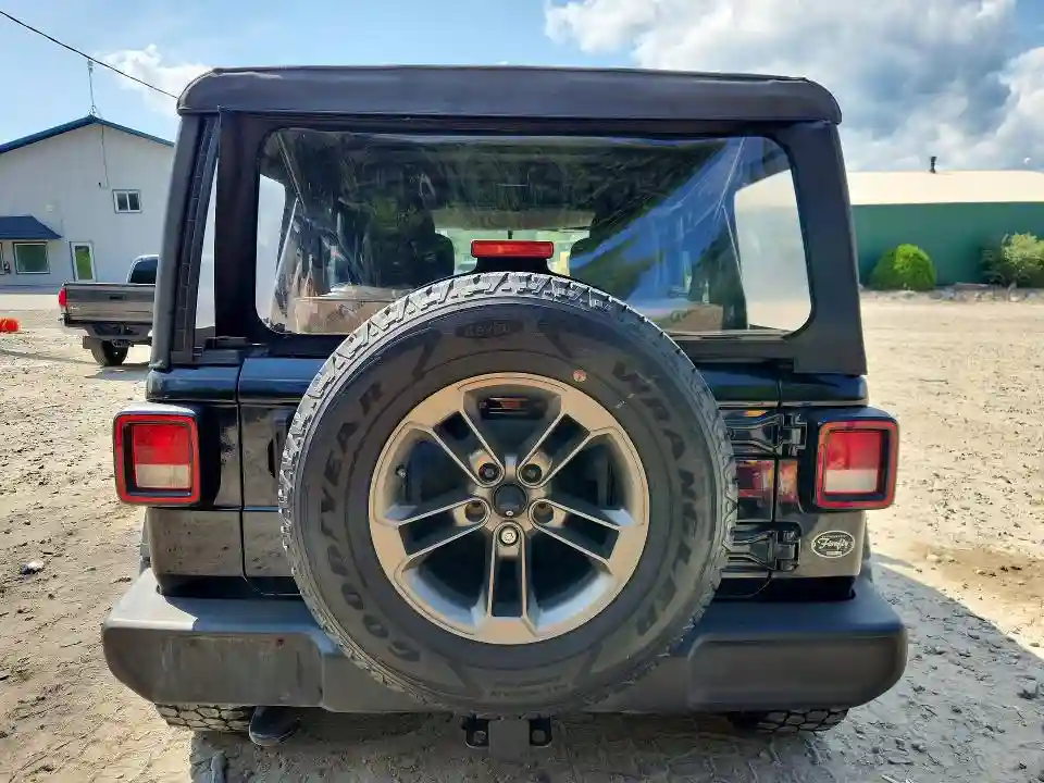 1C4HJXDG3JW152997 2018 JEEP WRANGLER-5